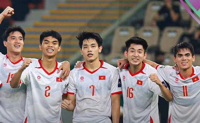 Đá gà tại Lucky 8
